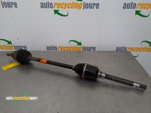 Used Front drive shaft, right Mercedes ML II (164/4JG) 3.0 ML-320 CDI 4-Matic V6 24V Price € 80,00 Margin scheme offered by Autorecycling Joure B.V.