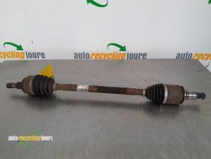 Used Drive shaft, rear right Mercedes ML II (164/4JG) 3.0 ML-320 CDI 4-Matic V6 24V Price € 50,00 Margin scheme offered by Autorecycling Joure B.V.