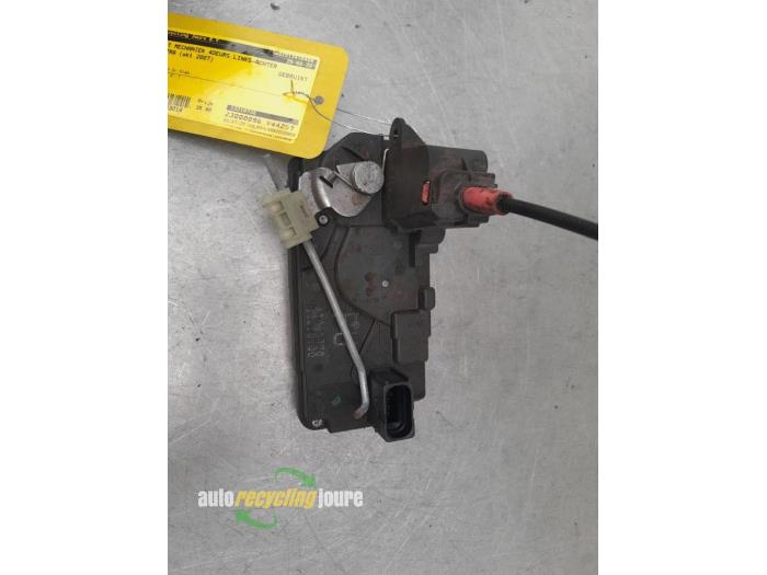 Rear door lock mechanism 4-door, left Opel Astra H 1.4 16V Twinport ...