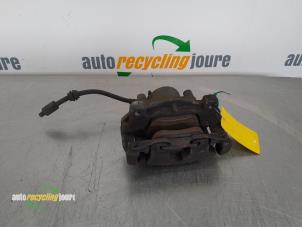 Used Front brake calliper, left Ford Mondeo IV 2.3 16V Price € 30,00 Margin scheme offered by Autorecycling Joure B.V.