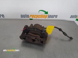 Used Front brake calliper, right Ford Mondeo IV 2.3 16V Price € 30,00 Margin scheme offered by Autorecycling Joure B.V.