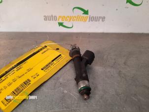 Used Injector (petrol injection) Ford Mondeo IV 2.3 16V Price € 20,00 Margin scheme offered by Autorecycling Joure B.V.