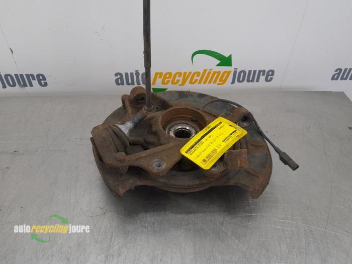 Begagnade Spindel, vänster bak Mercedes ML II (164/4JG) 3.0 ML-320 CDI 4-Matic V6 24V Pris € 24,99 Marginaltabell erbjuds av Autorecycling Joure B.V.