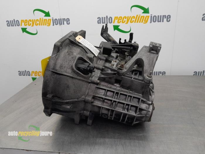 Gearbox from a Volvo V50 (MW) 1.6 D 16V 2010
