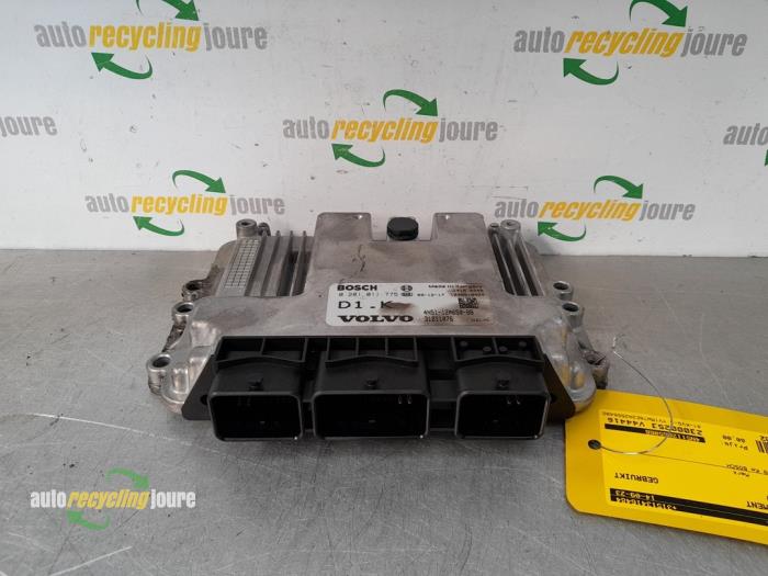 Used Engine management computer Volvo V50 (MW) 1.6 D 16V Price € 74,99 Margin scheme offered by Autorecycling Joure B.V.