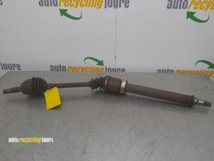 Used Front drive shaft, right Ford Fusion 1.6 16V Price € 40,00 Margin scheme offered by Autorecycling Joure B.V.