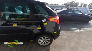 Used Rear side panel, left Citroen C4 Picasso (UD/UE/UF) 1.8 16V Price on request offered by Autorecycling Joure B.V.