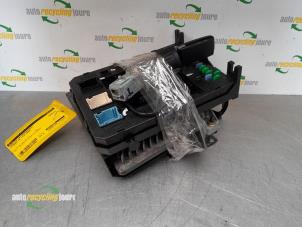 Usagé Ordinateur gestion moteur Citroen C6 (TD) 2.7 HDiF V6 24V Prix € 300,00 Règlement à la marge proposé par Autorecycling Joure B.V.