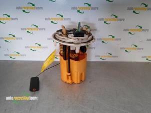 Used Electric fuel pump Citroen C6 (TD) 2.7 HDiF V6 24V Price € 50,00 Margin scheme offered by Autorecycling Joure B.V.