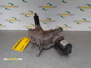 Used Front wiper motor Citroen C4 Picasso (UD/UE/UF) 1.8 16V Price € 59,95 Margin scheme offered by Autorecycling Joure B.V.