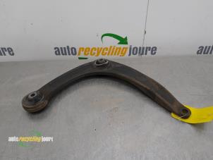 Used Front wishbone, right Citroen C4 Picasso (UD/UE/UF) 1.8 16V Price € 24,99 Margin scheme offered by Autorecycling Joure B.V.