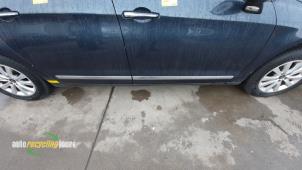 Used Sill, right Citroen C5 III Tourer (RW) 1.6 HDi 16V 115 Price on request offered by Autorecycling Joure B.V.