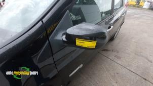 Used Wing mirror, left Renault Clio III Estate/Grandtour (KR) 1.2 16V 75 Price € 39,95 Margin scheme offered by Autorecycling Joure B.V.