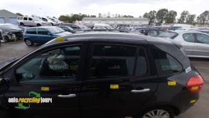 Used Roof rail kit Renault Clio III Estate/Grandtour (KR) 1.2 16V 75 Price € 59,95 Margin scheme offered by Autorecycling Joure B.V.