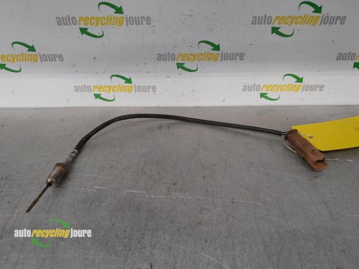 Usagé Sensor température d’échappement Citroen C5 III Tourer (RW) 1.6 HDi 16V 115 Prix € 25,00 Règlement à la marge proposé par Autorecycling Joure B.V.