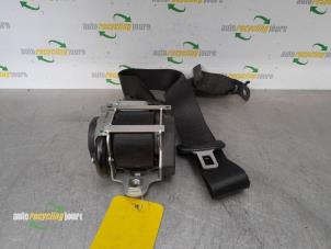 Used Front seatbelt, left Peugeot Bipper (AA) 1.4 HDi Price € 60,49 Inclusive VAT offered by Autorecycling Joure B.V.