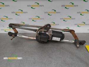 Used Wiper motor + mechanism Peugeot Bipper (AA) 1.4 HDi Price € 60,49 Inclusive VAT offered by Autorecycling Joure B.V.