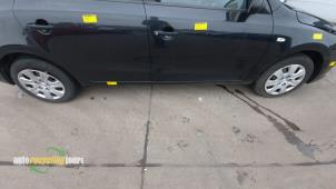 Used Sill, right Hyundai i30 Crosswagon (WWH) 1.6 CVVT 16V Price on request offered by Autorecycling Joure B.V.