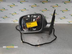 Used Wing mirror, left Volkswagen Touareg (7LA/7L6) 5.0 TDI V10 Price € 124,99 Margin scheme offered by Autorecycling Joure B.V.