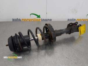 Used Front shock absorber rod, left Opel Zafira (F75) 2.2 16V Price € 40,00 Margin scheme offered by Autorecycling Joure B.V.