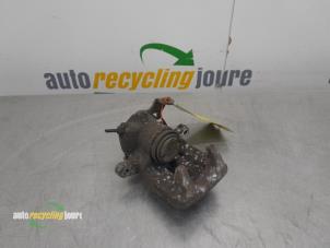 Used Rear brake calliper, right Peugeot 407 SW (6E) 1.6 HDiF 16V Price € 39,99 Margin scheme offered by Autorecycling Joure B.V.