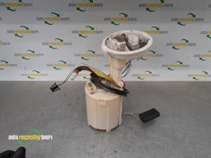 Used Electric fuel pump BMW Mini One/Cooper (R50) 1.6 16V One Price € 39,99 Margin scheme offered by Autorecycling Joure B.V.
