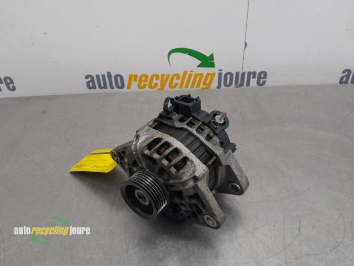 Usagé Dynamo Hyundai i30 Crosswagon (WWH) 1.6 CVVT 16V Prix € 25,00 Règlement à la marge proposé par Autorecycling Joure B.V.