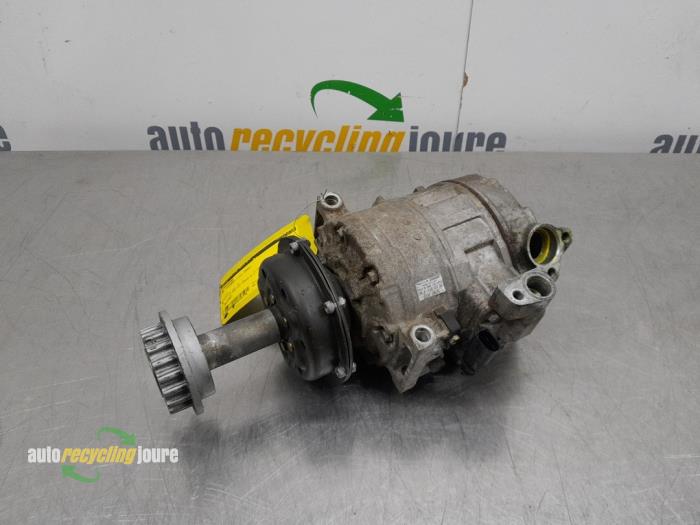 Gebrauchte Klimapumpe Volkswagen Touareg (7LA/7L6) 5.0 TDI V10 Preis € 99,99 Margenregelung angeboten von Autorecycling Joure B.V.