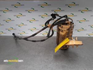 Used Electric fuel pump Volkswagen Touareg (7LA/7L6) 5.0 TDI V10 Price € 49,99 Margin scheme offered by Autorecycling Joure B.V.