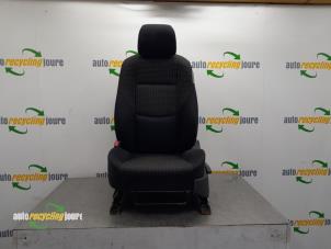 Used Seat, left Hyundai i30 Crosswagon (WWH) 1.6 CVVT 16V Price € 99,99 Margin scheme offered by Autorecycling Joure B.V.
