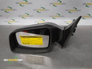 Used Wing mirror, left Opel Astra G (F67) 2.0 16V Turbo OPC Price € 29,99 Margin scheme offered by Autorecycling Joure B.V.