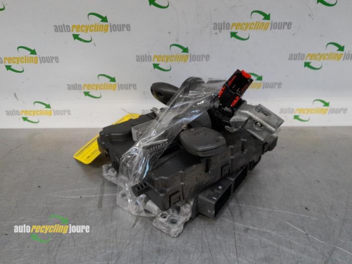 Used Engine management computer Renault Kangoo Express (FW) 1.5 dCi 75 Price € 149,99 Margin scheme offered by Autorecycling Joure B.V.