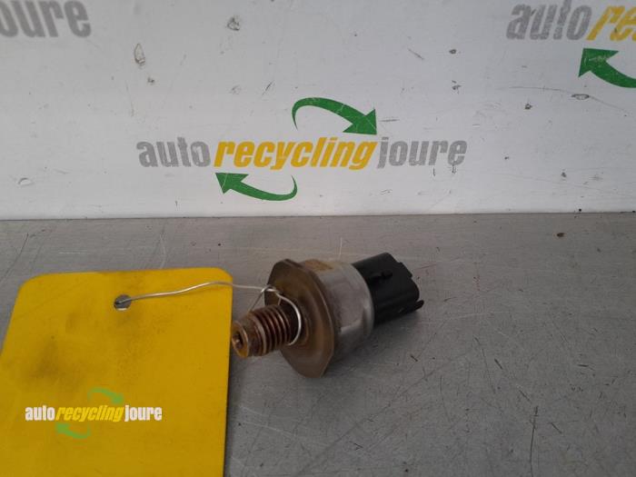 Begagnade Bränsletryckssensor Peugeot 308 (4A/C) 1.6 HDi 16V FAP Pris € 39,99 Marginaltabell erbjuds av Autorecycling Joure B.V.