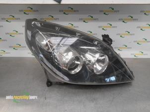 Used Headlight, right Opel Vectra C GTS 1.9 CDTI 120 Price € 59,99 Margin scheme offered by Autorecycling Joure B.V.