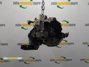 Gebrauchte Getriebe Peugeot 207/207+ (WA/WC/WM) 1.4 16V Preis € 300,00 Margenregelung angeboten von Autorecycling Joure B.V.