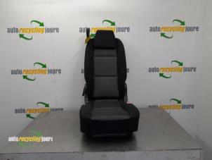 Używane Fotel tylny Peugeot 307 SW (3H) 1.6 16V Cena € 75,00 Procedura marży oferowane przez Autorecycling Joure B.V.