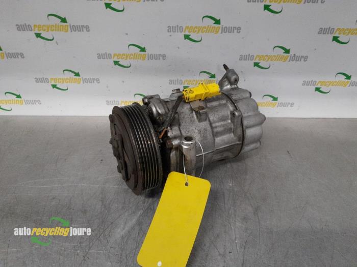 Usagé Pompe clim Peugeot 106 I 1.0i Prix € 69,99 Règlement à la marge proposé par Autorecycling Joure B.V.