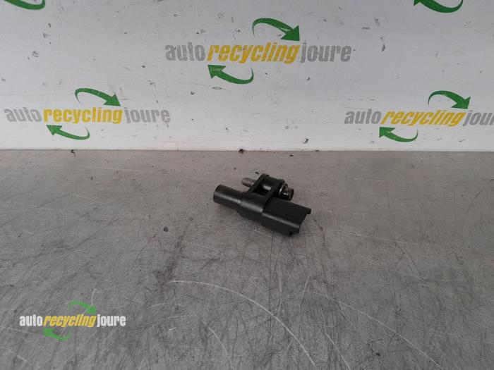 Gebrauchte Nockenwelle Sensor Peugeot 208 I (CA/CC/CK/CL) 1.2 Vti 12V PureTech 82 Preis € 25,00 Margenregelung angeboten von Autorecycling Joure B.V.