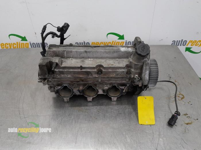 Usagé Culasse Kia Sorento I (JC) 3.5 V6 24V Prix € 225,00 Règlement à la marge proposé par Autorecycling Joure B.V.