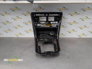 Used Dashboard part Volkswagen Touran (5T1) 1.4 TSI Price € 39,99 Margin scheme offered by Autorecycling Joure B.V.