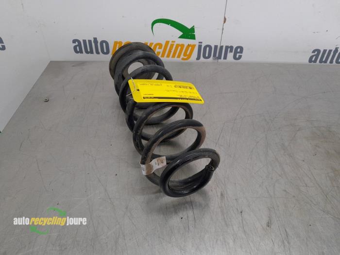 Rear coil spring from a Volkswagen Touran (5T1) 1.4 TSI 2017