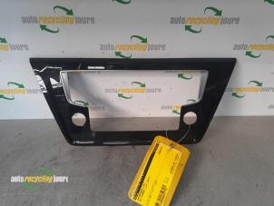 Used Dashboard frame Volkswagen Touran (5T1) 1.4 TSI Price € 29,99 Margin scheme offered by Autorecycling Joure B.V.