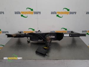 Used Towbar Volkswagen Touran (5T1) 1.4 TSI Price € 289,99 Margin scheme offered by Autorecycling Joure B.V.