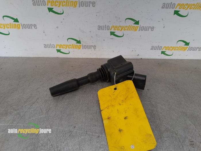 Ignition coil from a Volkswagen Touran (5T1) 1.4 TSI 2017