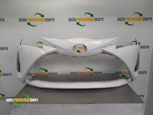 Used Front bumper Toyota Yaris III (P13) 1.0 12V VVT-i Price on request offered by Autorecycling Joure B.V.