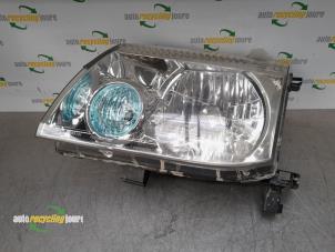 Used Headlight, left Nissan X-Trail (T30) 2.0 16V 4x4 Price € 49,99 Margin scheme offered by Autorecycling Joure B.V.