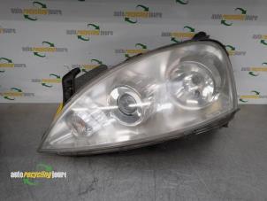 Used Headlight, left Opel Corsa C (F08/68) 1.4 16V Twin Port Price € 39,99 Margin scheme offered by Autorecycling Joure B.V.