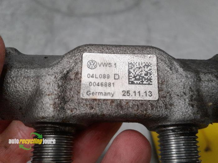 Fuel injector nozzle from a Audi A3 (8V1/8VK) 1.6 TDI Ultra 16V 2014