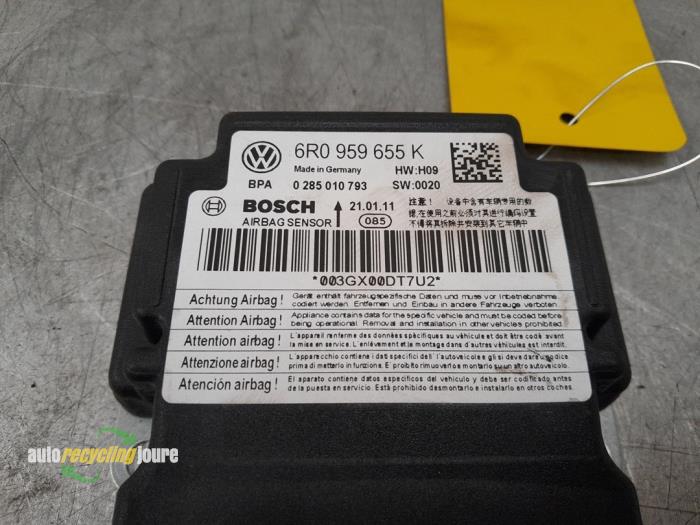 Airbag Module from a Volkswagen Polo V (6R) 1.2 12V 2011