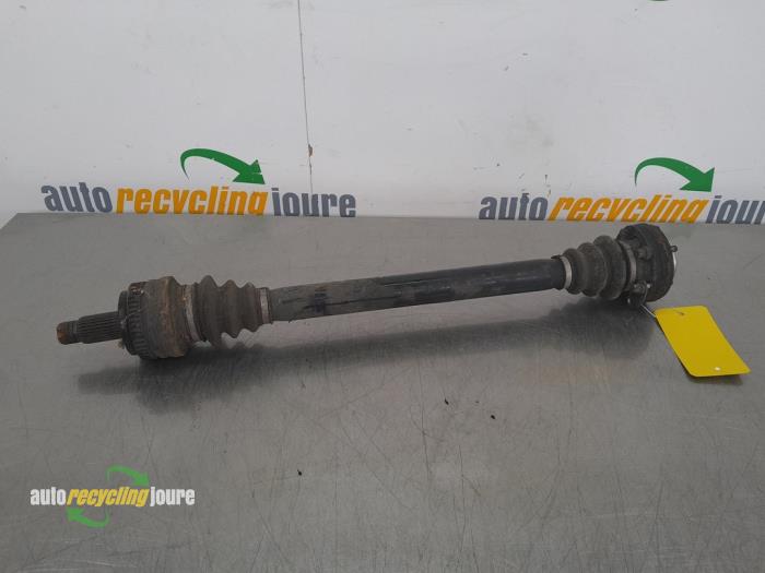 Drive shaft, rear right from a BMW 1 serie (E87/87N) 116i 1.6 16V 2006